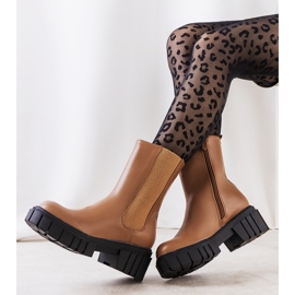 Hnědé dámské kozačky Melika hnědý 1 Hnědé dámské kozačky Melika hnědý 1