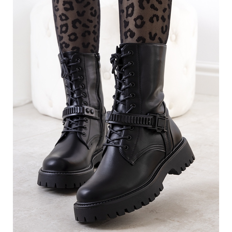 PA1 Černí dělníci Livenzy černá 1