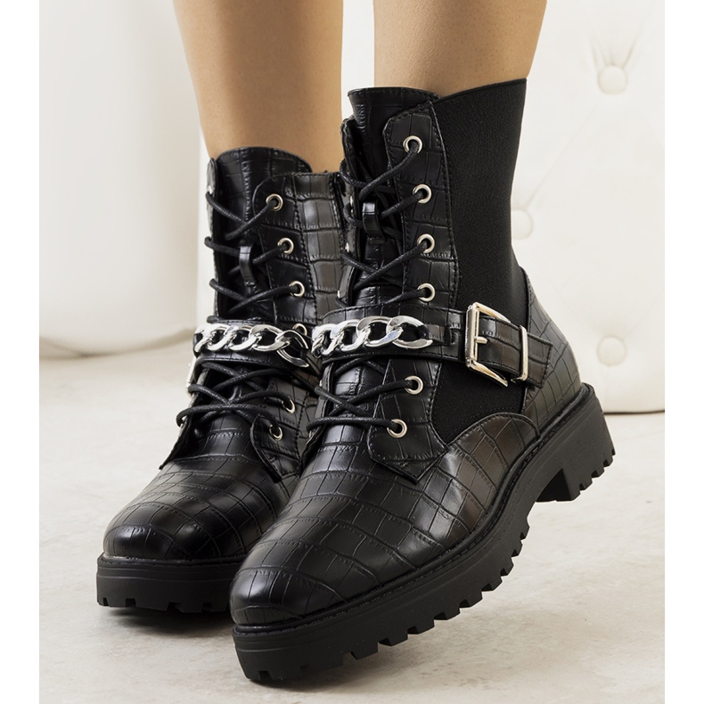 BM Černé trapery od Magana černá 1 BM Černé trapery od Magana černá 1