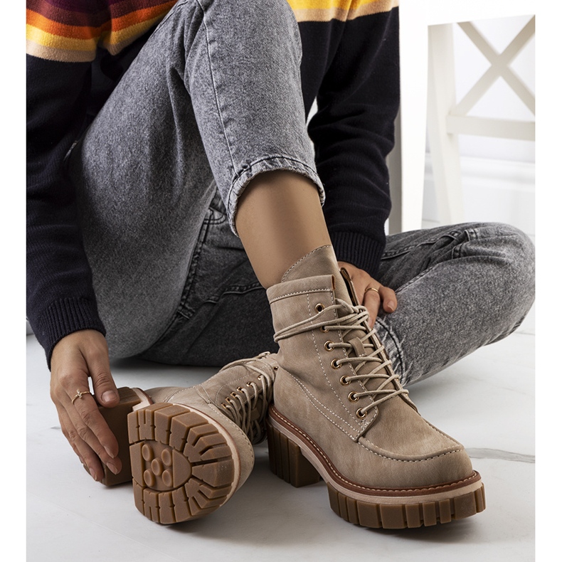 PA1 Béžové trapery od Nicolo béžový 1