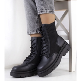 Černí lovci Lennona černý 1