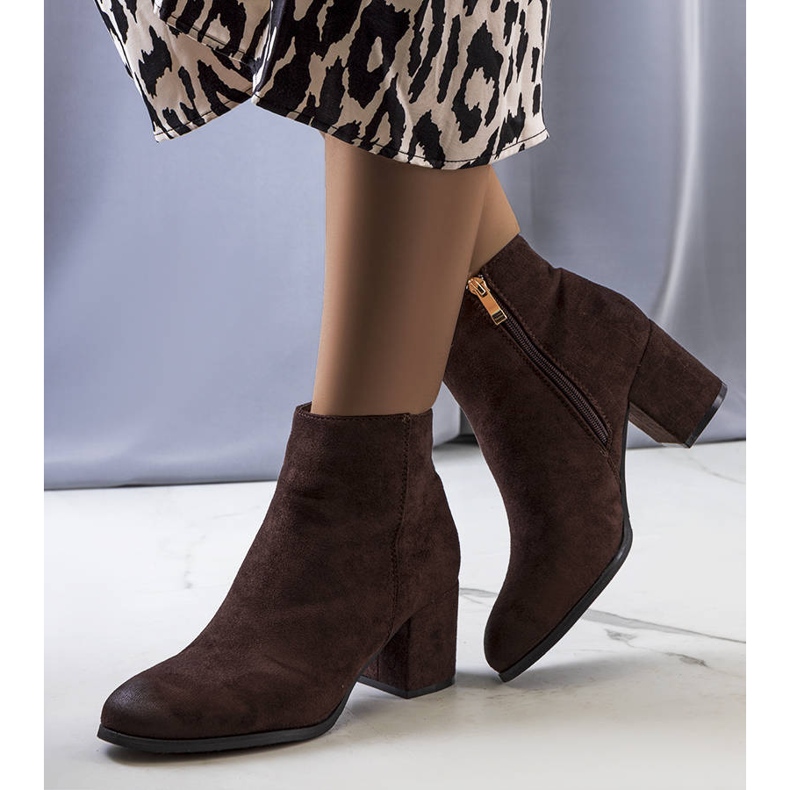 BM Hnědé kotníkové boty na sloupku Silas hnědý 1