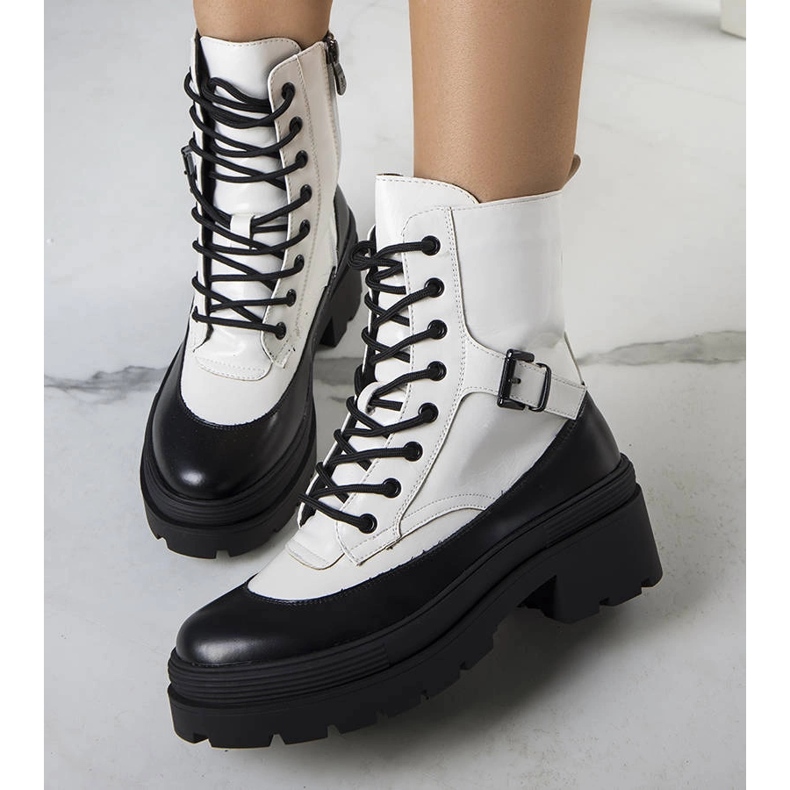 Norřini bílí lovci bílý 1