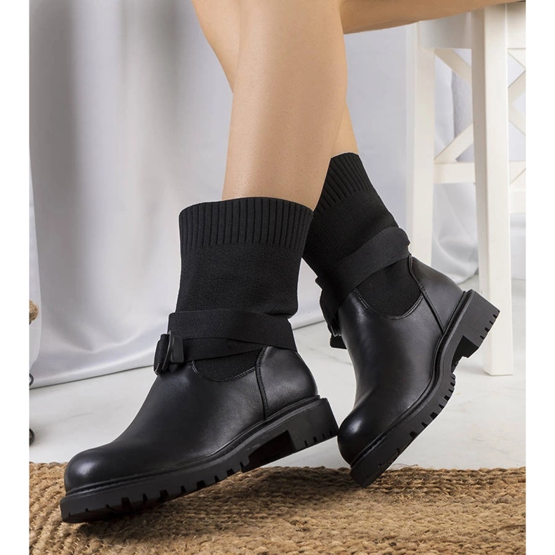 Černé kozačky s pružným svrškem Ricky černá 1