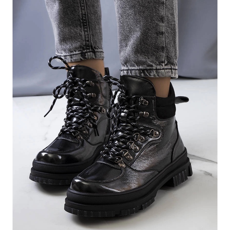 Šedé lakované kozačky Prepo černý 1