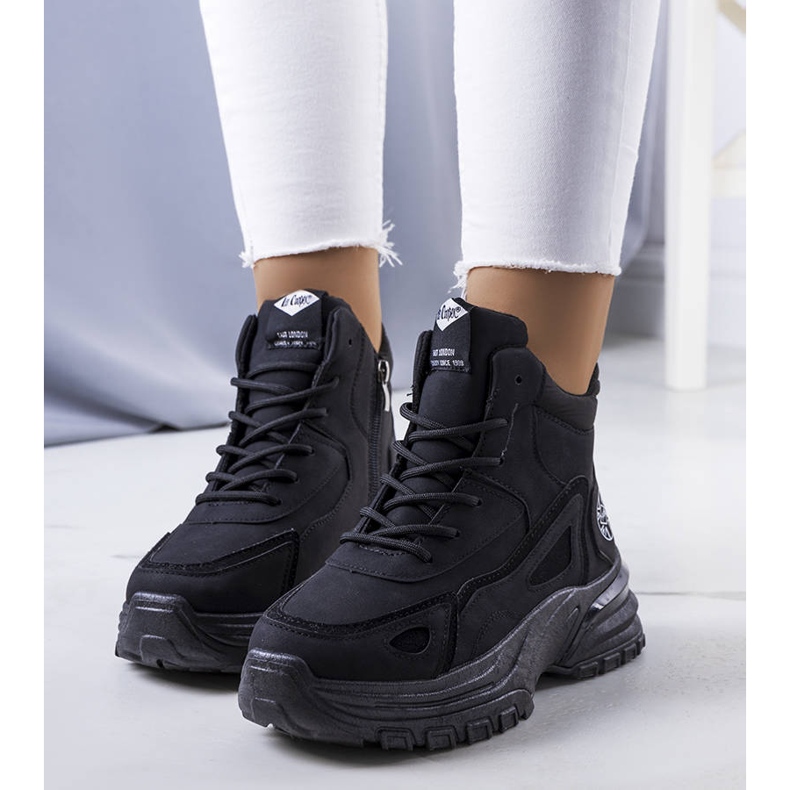 Černé zateplené holínky LCJ-22-44-1353L Lee Cooper černá 1