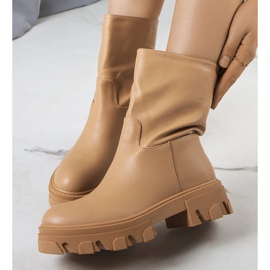 Hnědé zateplené kozačky Nasidi béžový 1