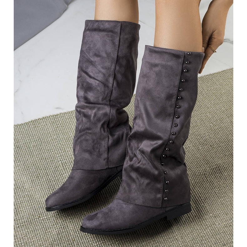 Šedé kozačky na klínku od Balbin šedá 1