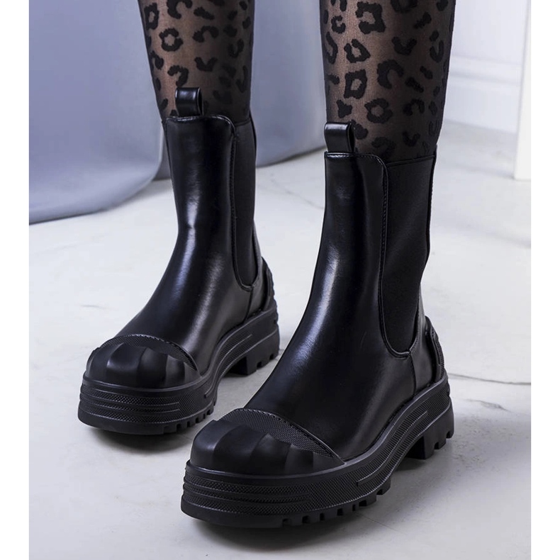 Černé dámské kozačky Crispo černý 1