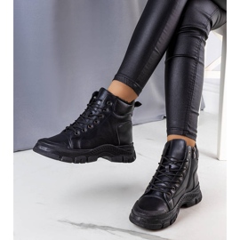 PA1 Černé zateplené kozačky značky Dinto černá 1