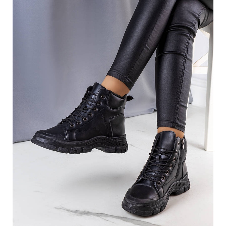 PA1 Černé zateplené kozačky značky Dinto černá 1