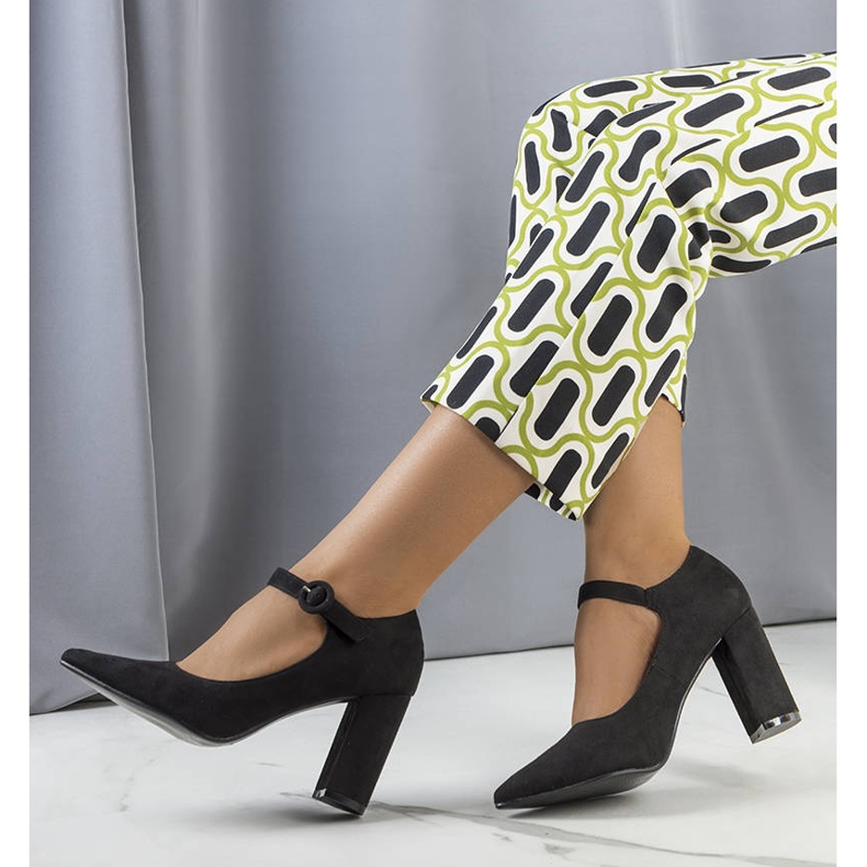 Černé lodičky na sloupku Keller černá 1