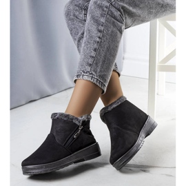 Černé zateplené sněhule s kožíškem od Wren černá 1