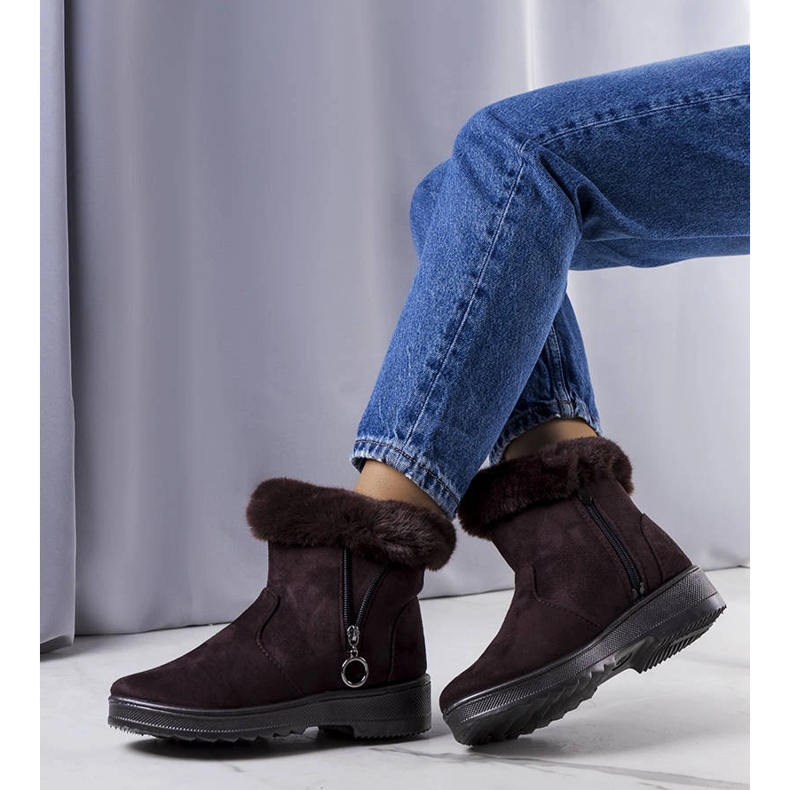 Hnědé zateplené sněhule se zipem Katalina hnědý 1 Hnědé zateplené sněhule se zipem Katalina hnědý 1