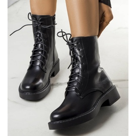 BM Černé zateplené kozačky značky Ildar černý 1