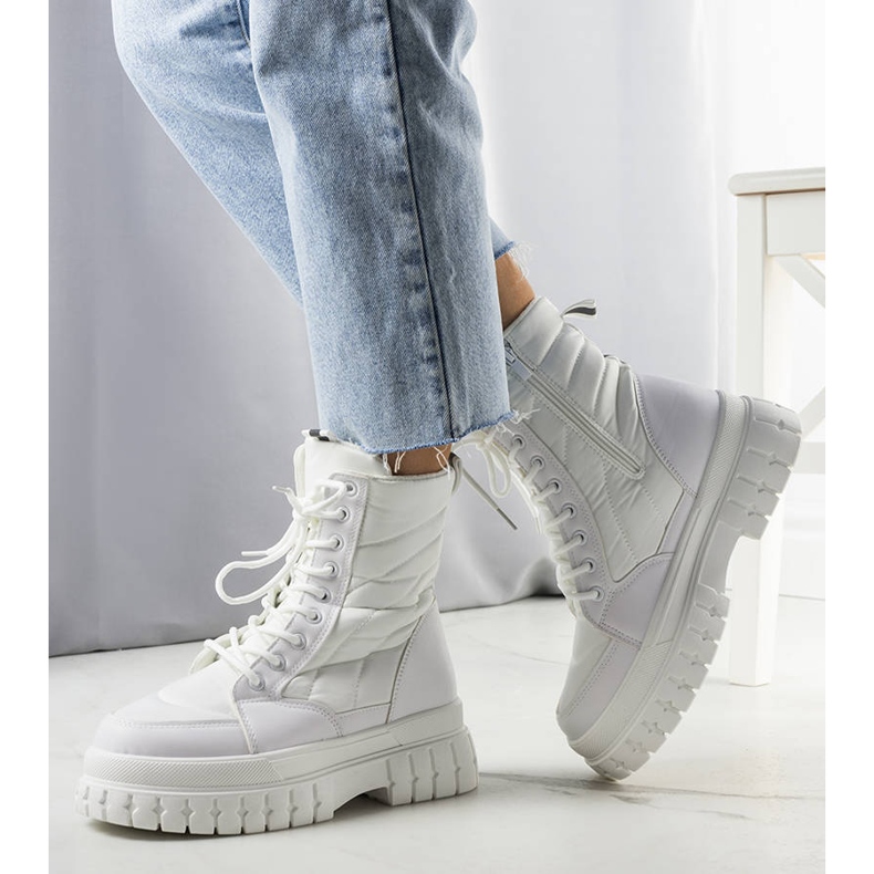 BM Bílé zateplené sněhule od Arinny bílý 1