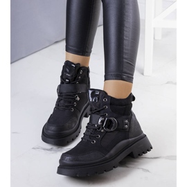 PA1 Černé zateplené kozačky značky Zakira černá 1 PA1 Černé zateplené kozačky značky Zakira černá 1