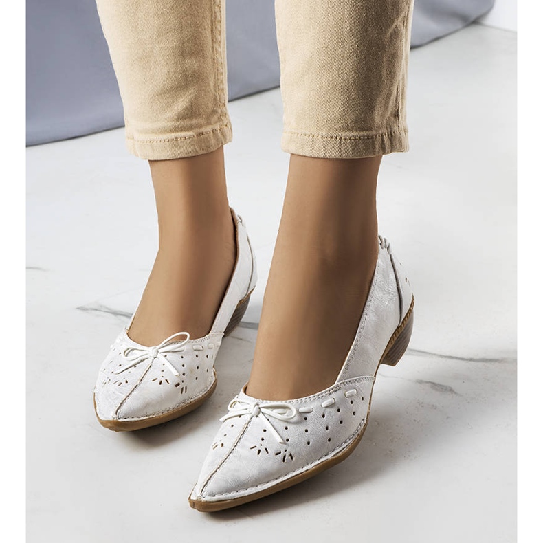 BM Bílé baleríny Glazko bílý 1