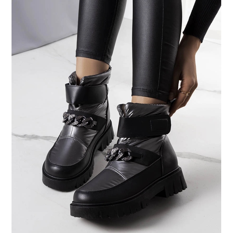 Stříbrné sněhule s řetízkem Ephraim černá 1