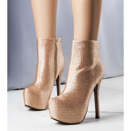 BM Zlaté kozačky Tatiana na vysokém podpatku zlatý 1