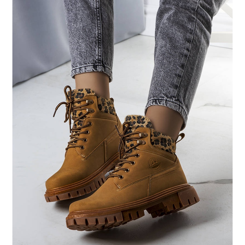 BM Dámské hnědé kozačky značky Didians hnědý 1