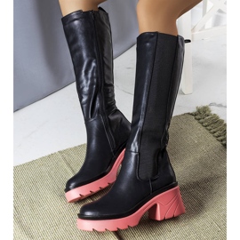 BM Černé kozačky s růžovou podrážkou značky Charla černá 1