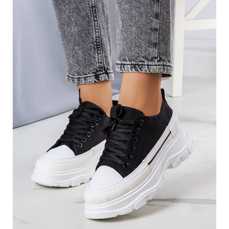 BM Černé tenisky na vysoké platformě značky Lavaris černá 1