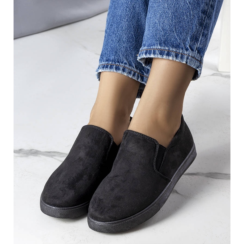 Tenisky černých tenisek s ekologickou součástí černá 1