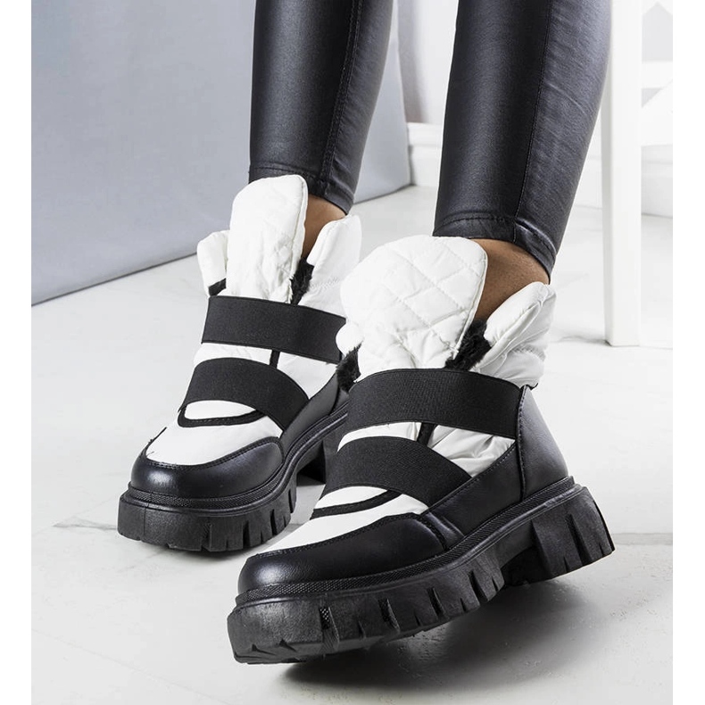 Bílé zateplené nazouváky do sněhu od Francisco bílý 1