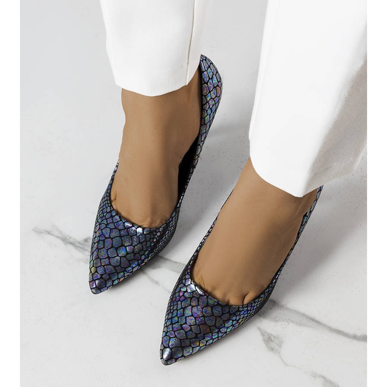 Námořnicky modré lakované lodičky od Estelle modrý 1