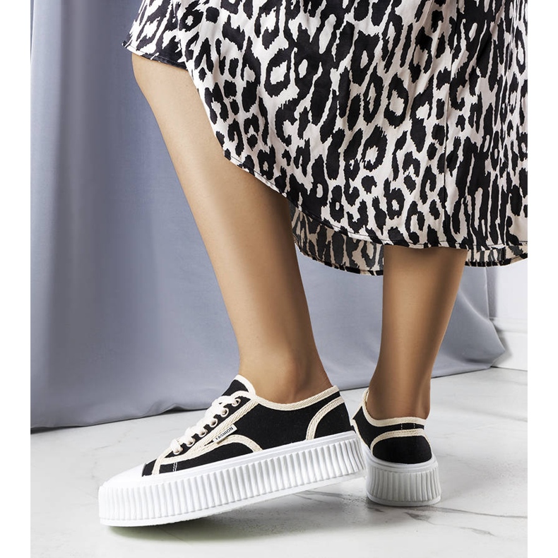 PA1 Černé tenisky na platformě od Connie černá 1