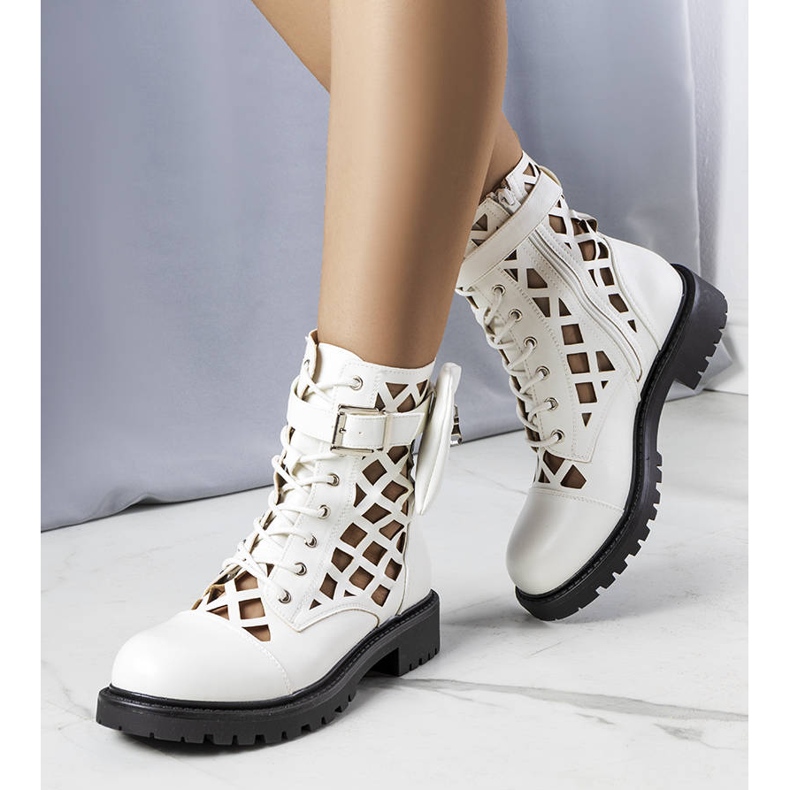 Bílé prolamované boty Cecelia bílý 1