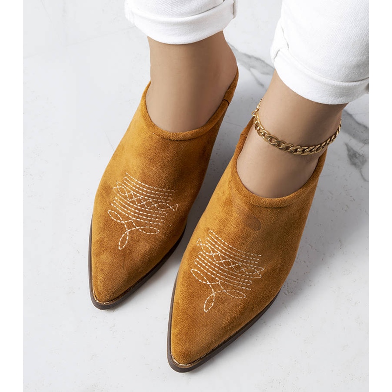 PA1 Hnědé skluzavky se zabudovanou přední částí od Lindy hnědý 1