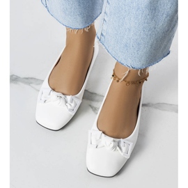Bílé balerínky s mašlí od Tabithy bílý 1