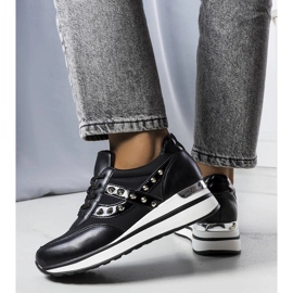 Černé tenisky se silnou podrážkou od Mely černá 1 Černé tenisky se silnou podrážkou od Mely černá 1