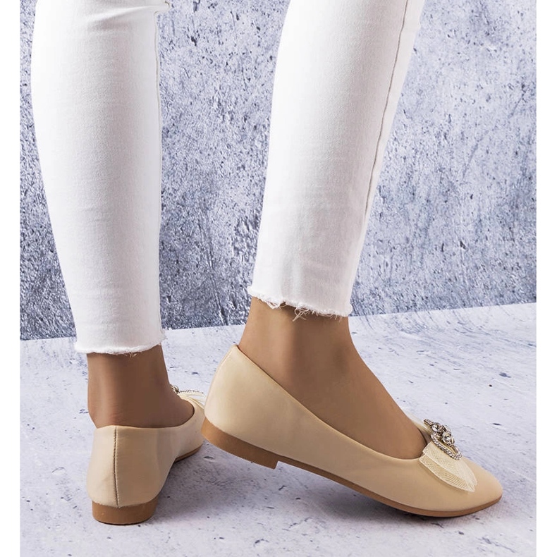 Béžové balerínky s mašlí a kamínky od LaGarde béžový 1