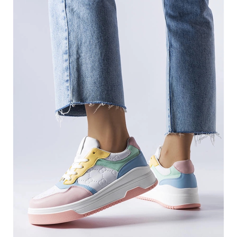 Růžové tenisky zdobené embosováním Paré růžový 1