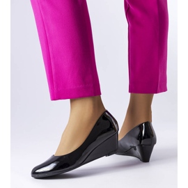 Patentované klínové lodičky od Casgra černá 1