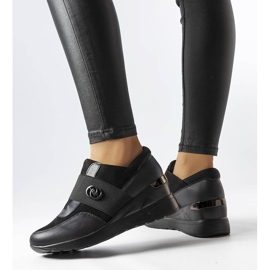 Evento Černé slip-on tenisky na klínku značky Skips černý 1
