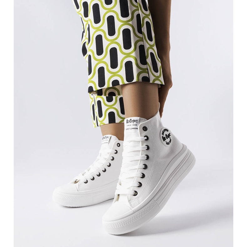 Bílé tenisky Lee Cooper LCW-23-44-1627L bílý 1