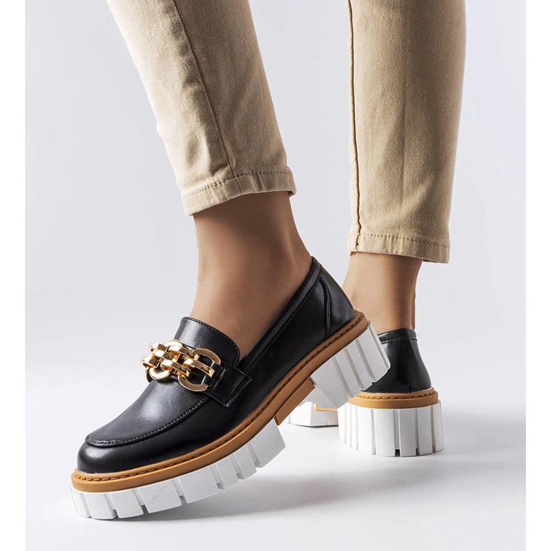 Černé robustní mokasíny od Casgrain černá 1