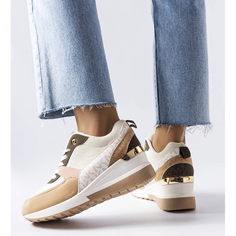 Béžové tenisky s ozdobnými vsadkami od Mireault béžový 1