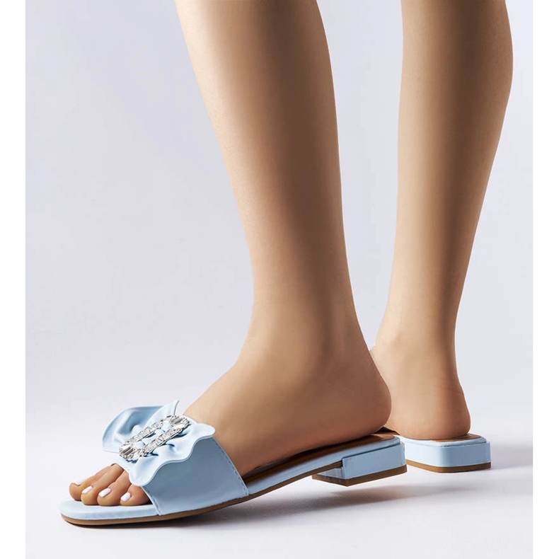 Modré elegantní sandály s kamínky od Fifi modrý 1