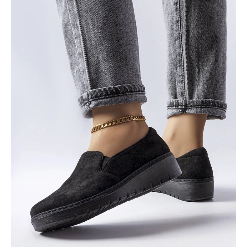 Černé boty značky Pirn černá 2