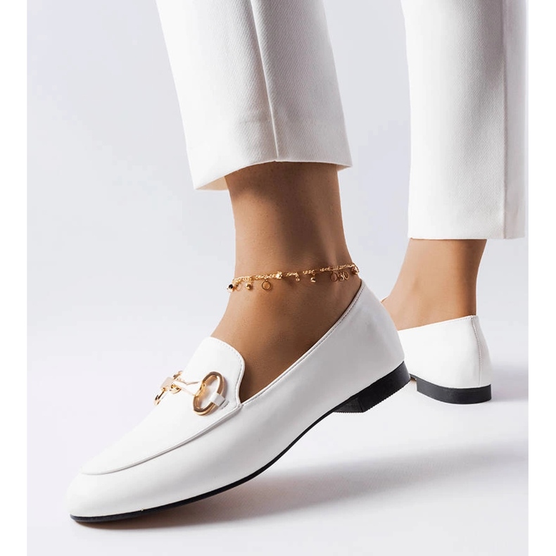 Bílé mokasíny Philip s přezkou bílý 1