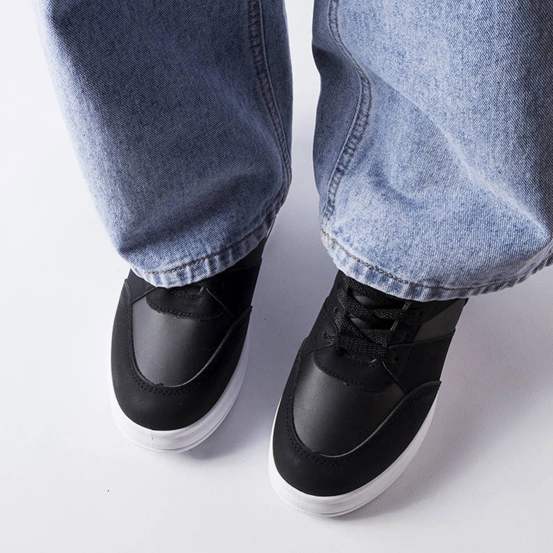 Černé tenisky CinqMars na klínku černý 2