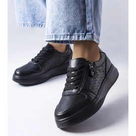 Černé kožené boty zdobené zipem Jezzi černý 1