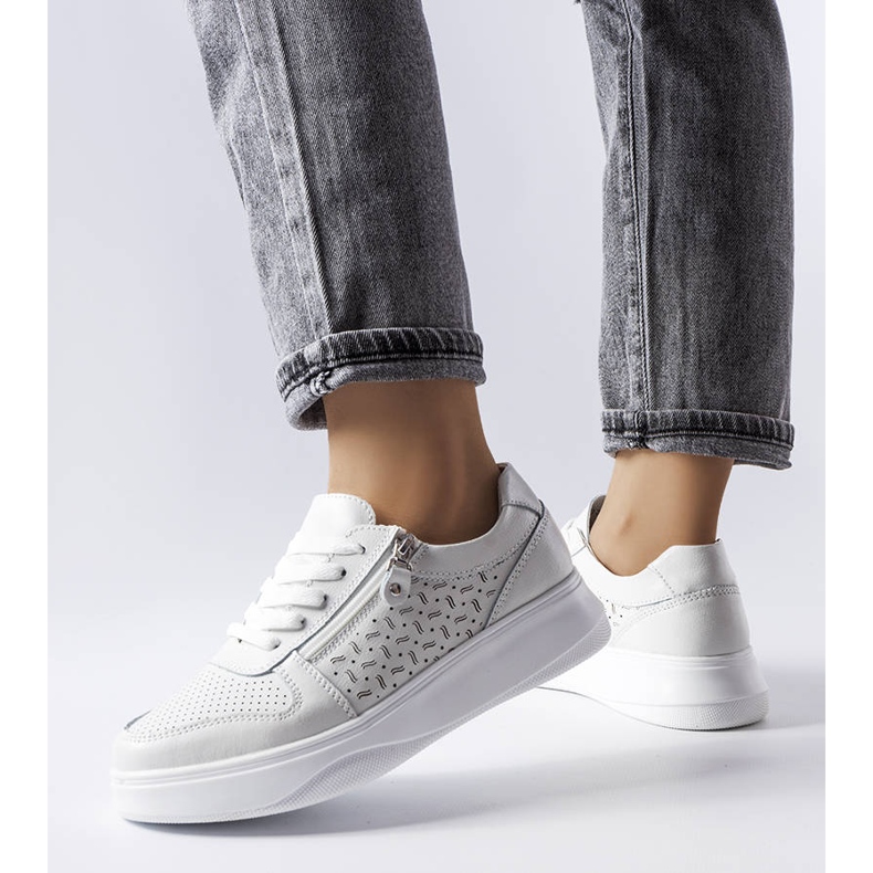 Bílé kožené boty zdobené zipem Jezzi bílý 1