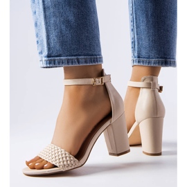 Evento Béžové tkané blokové sandály od Oliveirinhas béžový 2