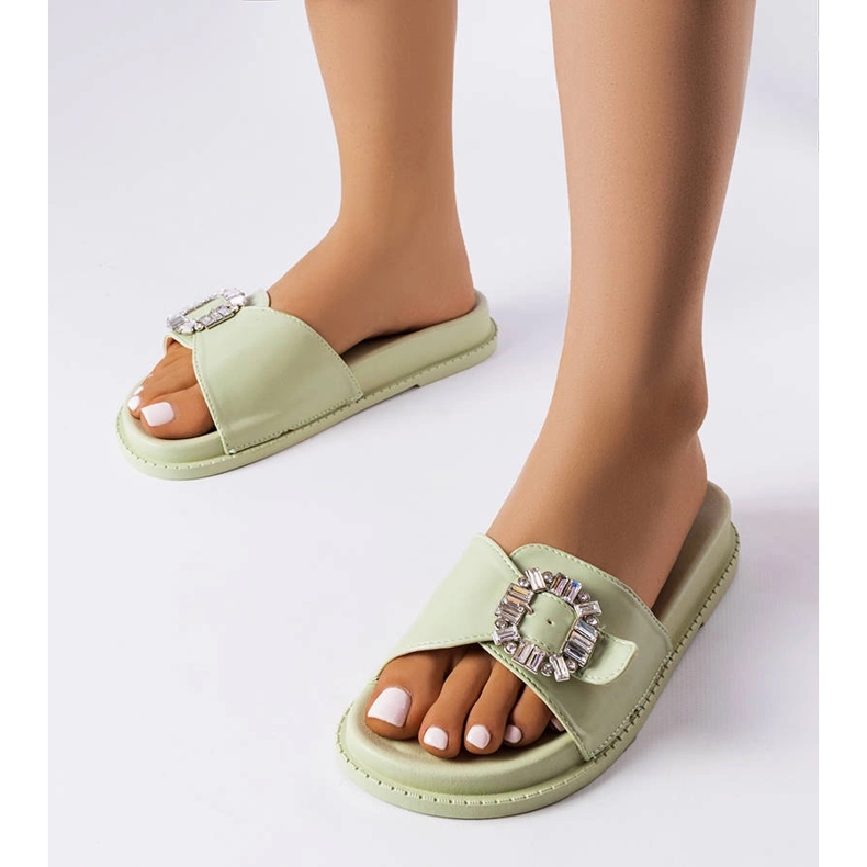 Zelená sklíčka zdobená zirkony Griegsvei 1